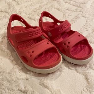 Adorable Pink size 8 crocs-